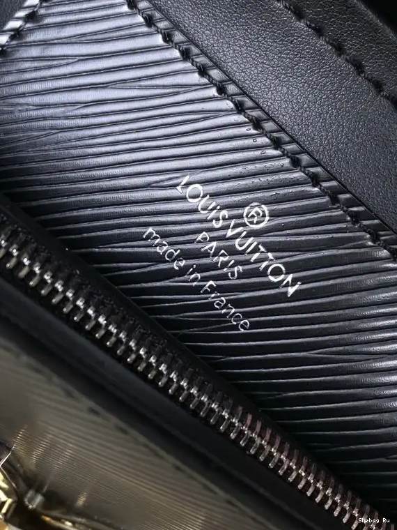 MM-23*17*9.5CM TWIST VUITTON LOUIS 0517